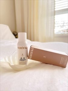 vanity vault - The Dangers of the Tanning Bronzer Oil Hack - 1